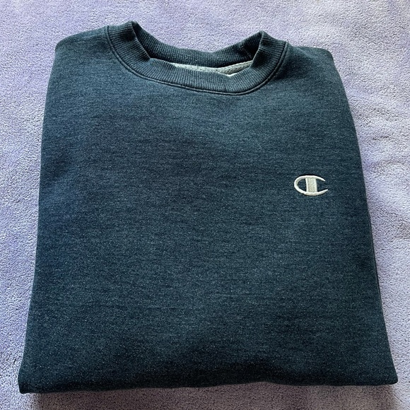 Champion Grey Crewneck Sweater - Picture 5 of 5